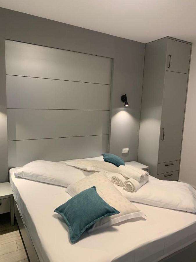 Doftana Apartaments Teşila Exterior foto